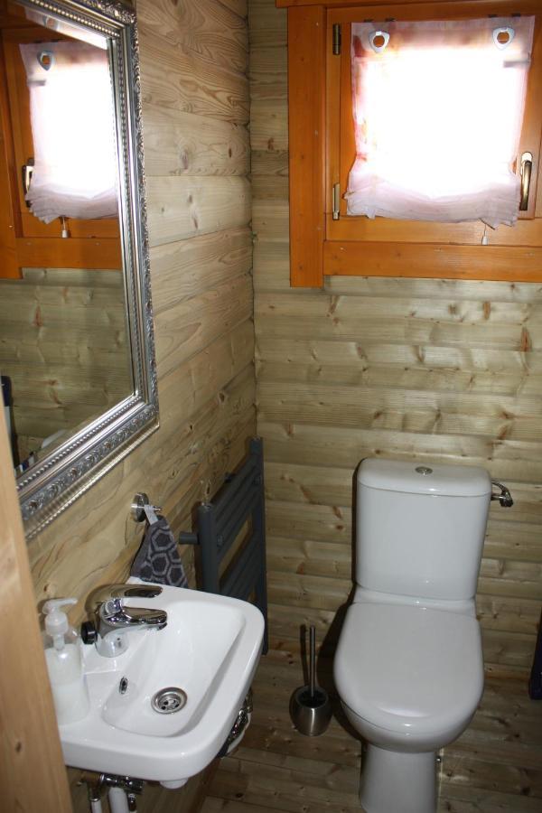 Villa Emilia - Gemuetliches Kinderfreundliches Blockhaus Mit Umzaeuntem Garten ซินท์ อันนาลอนด์ ภายนอก รูปภาพ