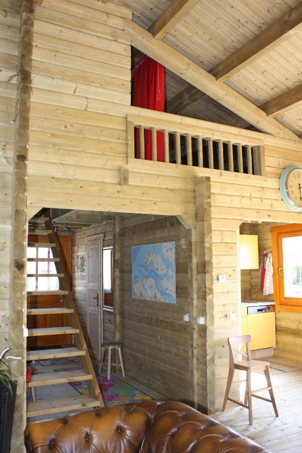 Villa Emilia - Gemuetliches Kinderfreundliches Blockhaus Mit Umzaeuntem Garten ซินท์ อันนาลอนด์ ภายนอก รูปภาพ